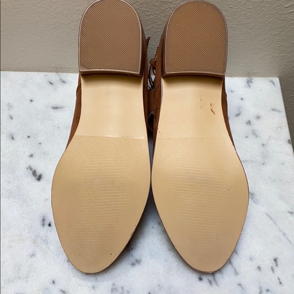 NWOT “Low Rider” Suede Ankle Booties - Picture 4 of 6